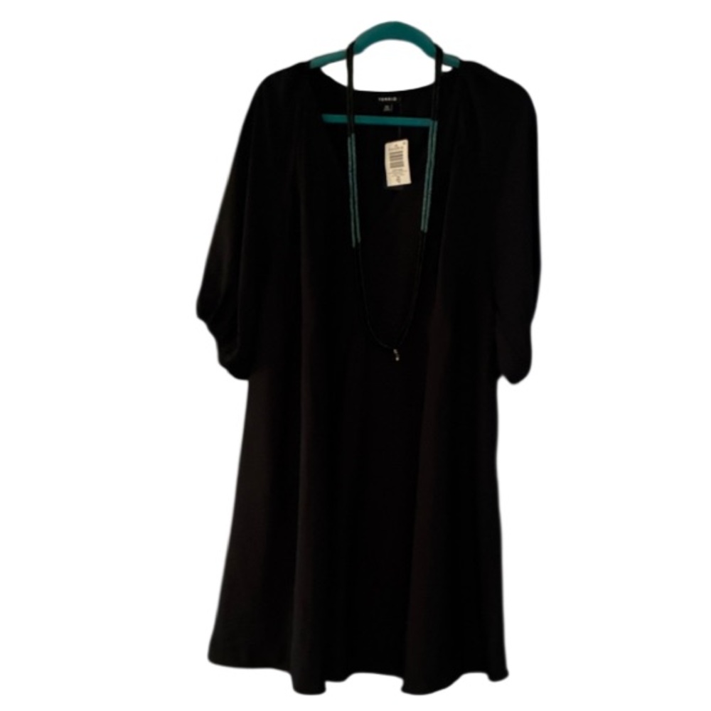 Torrid beautiful black V neckline puffed sleeve dress size large NWT